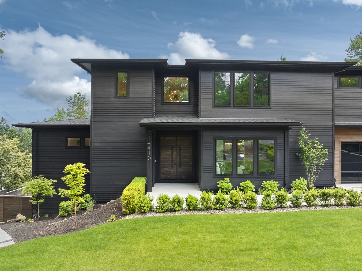 14410 Uplands Dr, Lake Oswego, front exterior
